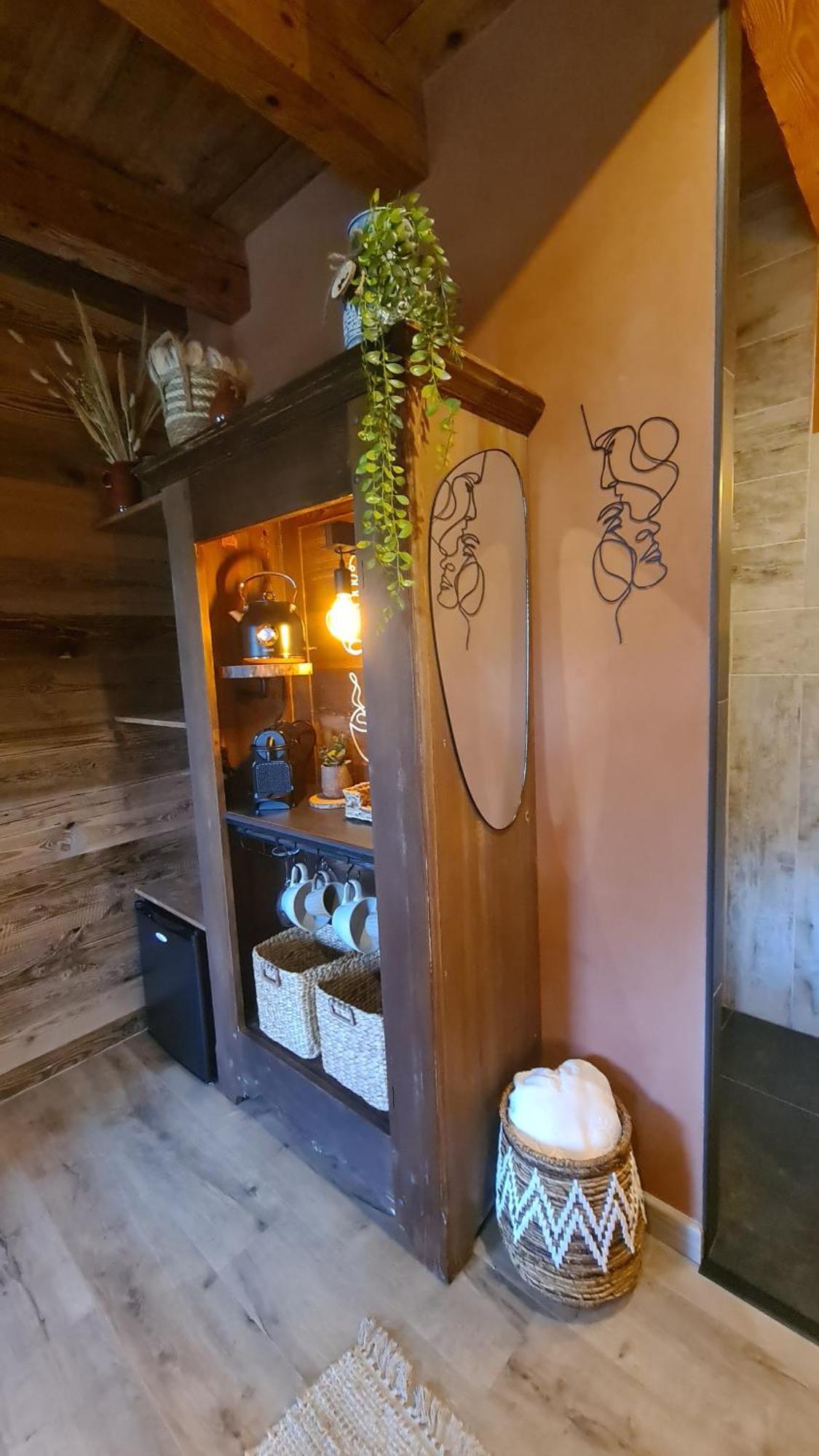 Bed and Breakfast Le Refuge Du Montagnard Marthod Esterno foto